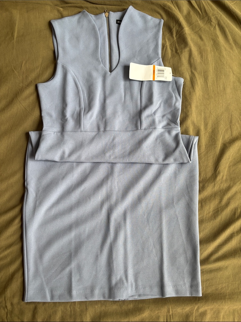 NWT Nina Leopard Light Blue Sleeveless Sheath Dress
